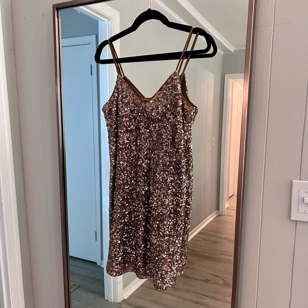 Sequined Sam & Lavi mini dress. Size XS 🤎✨